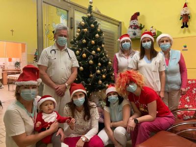 Na detskom oddelení v levočskej nemocnici už vládne vianočná atmosféra