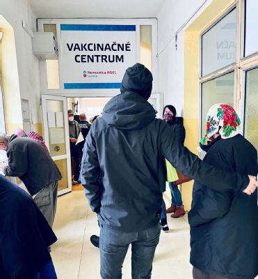 Vo vakcinačnom centre levočskej nemocnice sa v piatok  podalo rekordných 330 dávok