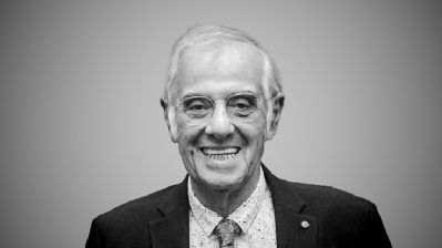 Nemocnica AGEL Levoča sa dnes lúči s významným rodákom, neurológom a neurovedcom prof. MUDr. Ivanom Rektorom, CSc.
