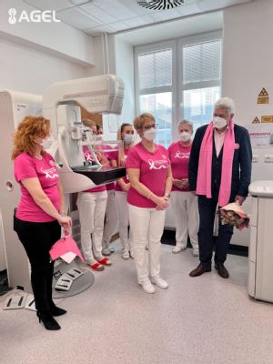 Mamografické pracovisko levočskej nemocnice je zahalené do ružovej farby. Prispeli k tomu aj malí výtvarníci zo Základnej umeleckej školy v Levoči